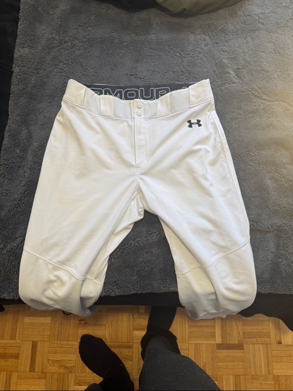 Under Armour White athletic trackpants with Logo
